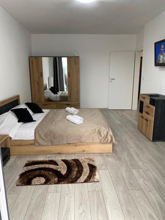 Flor Apartaments Târgu-Mureş Esterno foto
